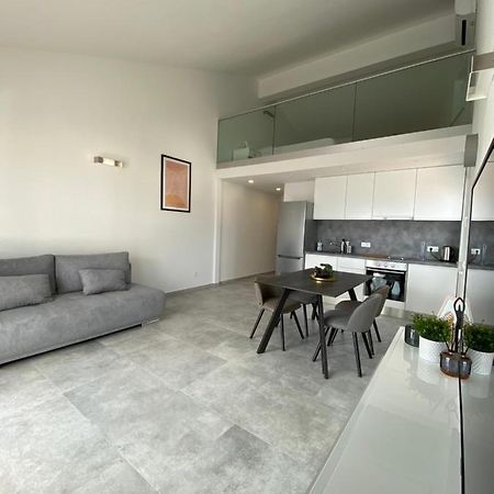 Divine Moments Apartment Pisak Luaran gambar