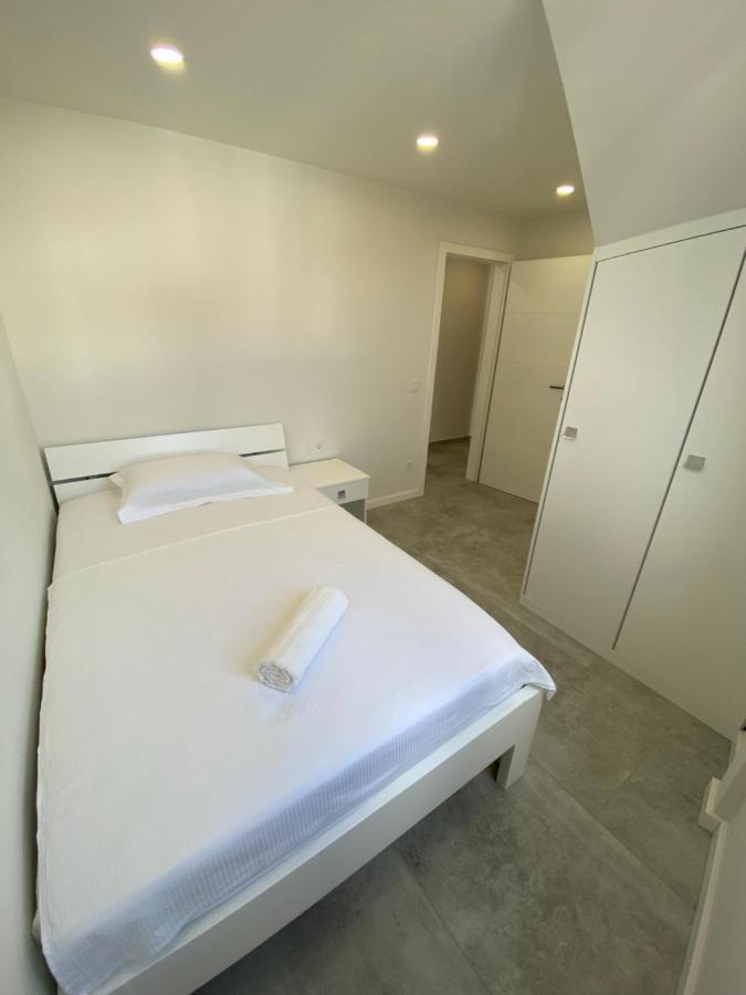 Divine Moments Apartment Pisak Luaran gambar