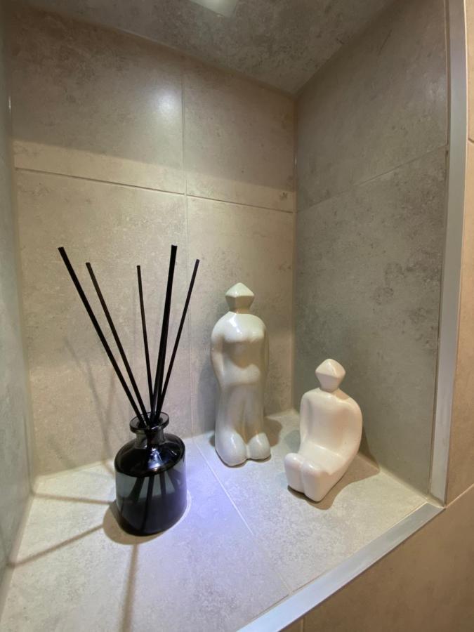 Divine Moments Apartment Pisak Luaran gambar