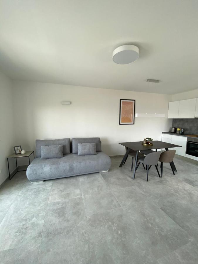 Divine Moments Apartment Pisak Luaran gambar