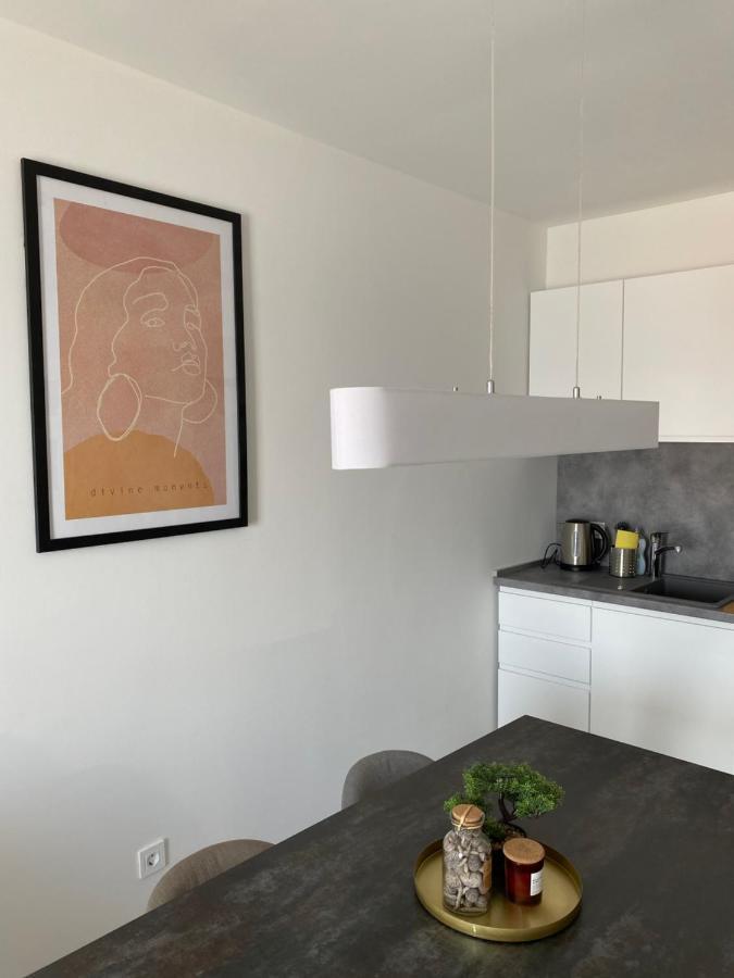 Divine Moments Apartment Pisak Luaran gambar